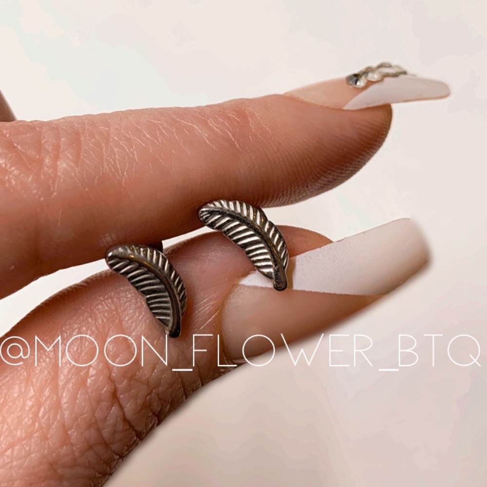 Stainless Steel Feather Flat Back Earrings – Hypoallergenic Studs 20G - Picture 3 of 8